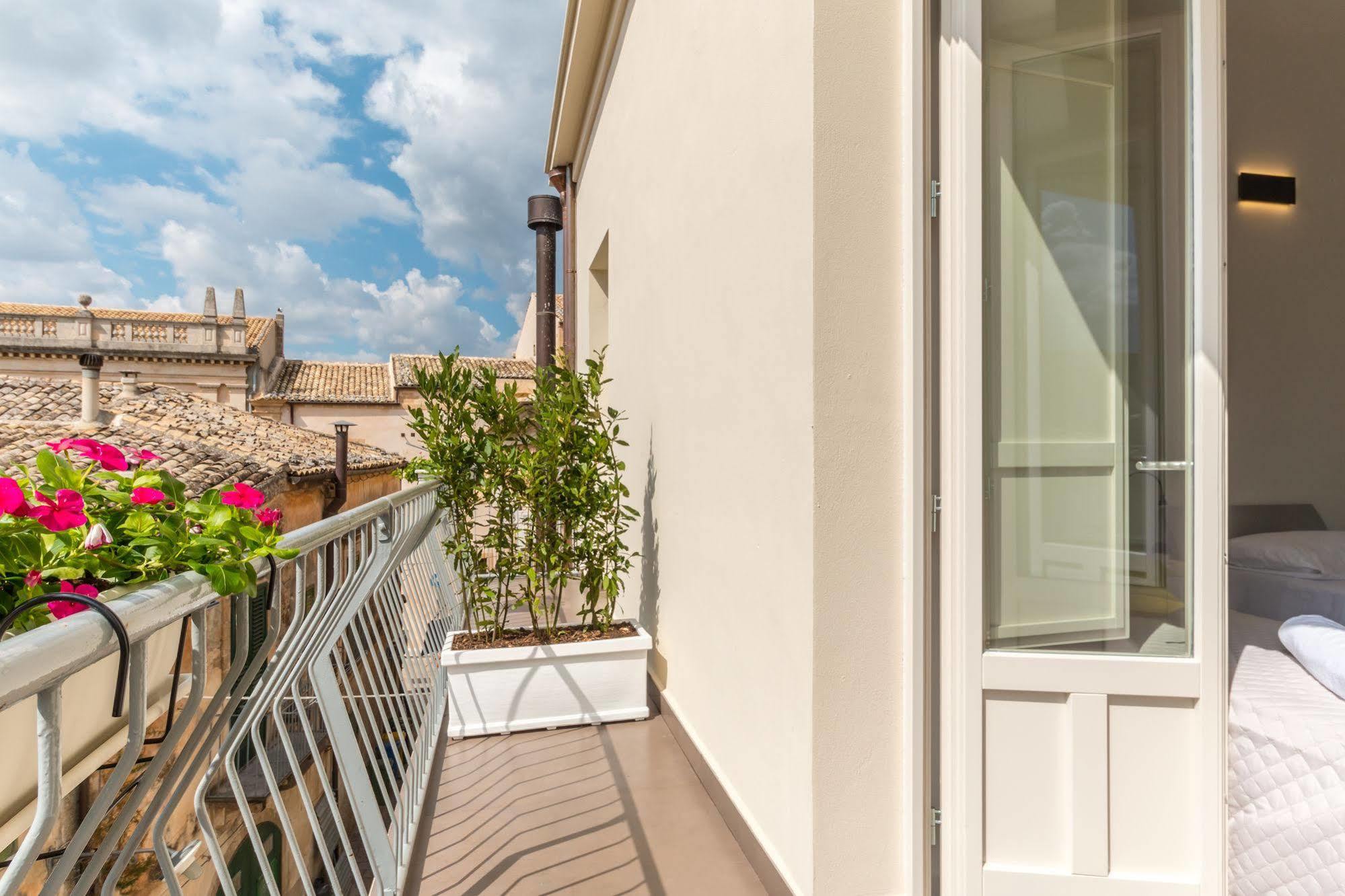 Terrazza Dei Sogni Bed & Breakfast Ragusa Exterior photo